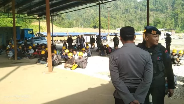 Tingkatkan Situasi Kondusif, Aparat Gabungan Masih Bertahan di PT GNI