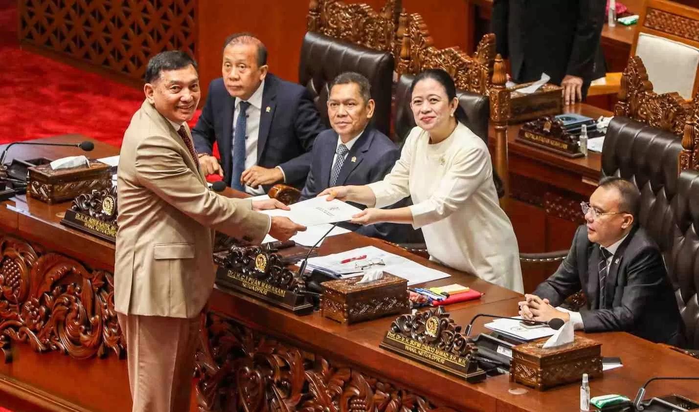 Pemerintah Tepis Isu Dwifungsi Militer dalam UU TNI Terbaru