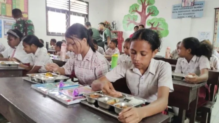Generasi Papua Sehat dan Cerdas Lewat Program Makan Bergizi