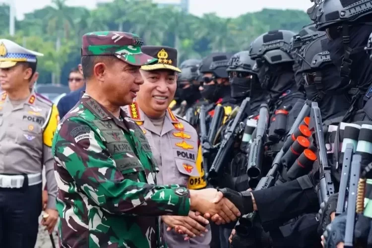 Masyarakat Bersama Aparat Tegakkan Demokrasi Tanpa Kekerasan