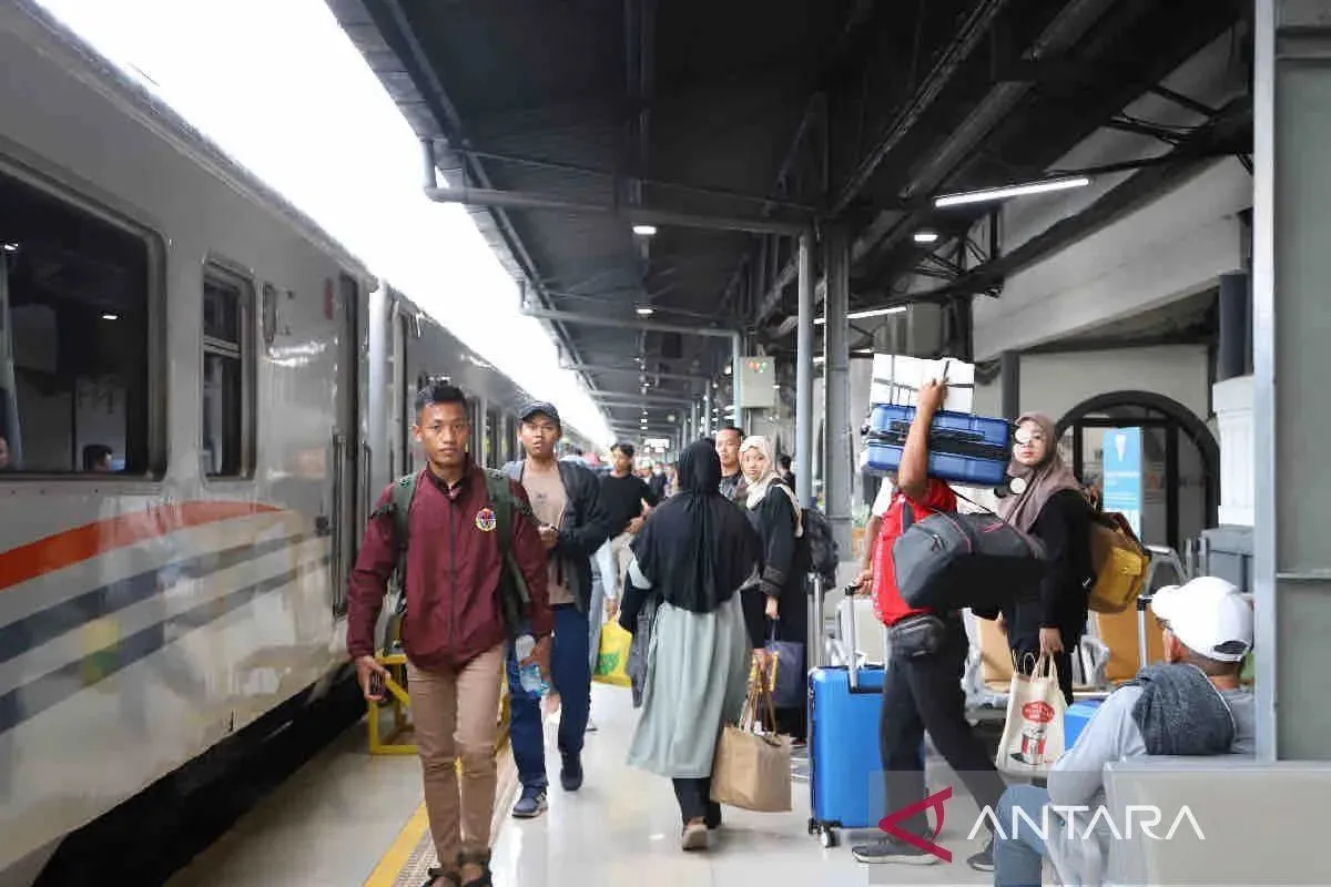 Pemerintah Genjot Mobilitas Akhir Tahun lewat Diskon Besar Transportasi Nataru