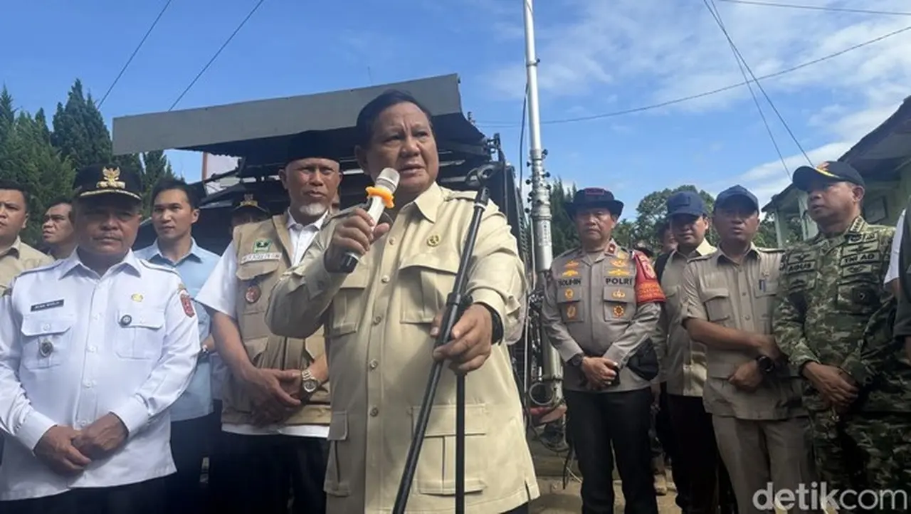 Presiden Prabowo Kembali Tegaskan Huntara Rampung dalam Sebulan untuk Korban Banjir Sumatera